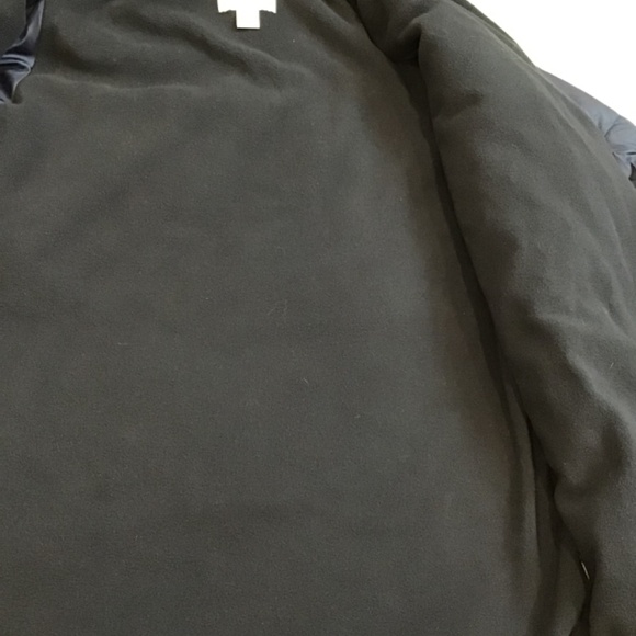 Old Navy puffer jacket - Picture 8 of 8